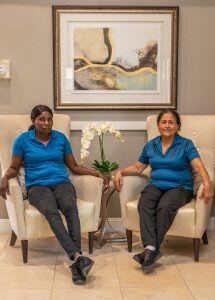 Estamise-K-and-Julia-S-1-1-215x300-1
